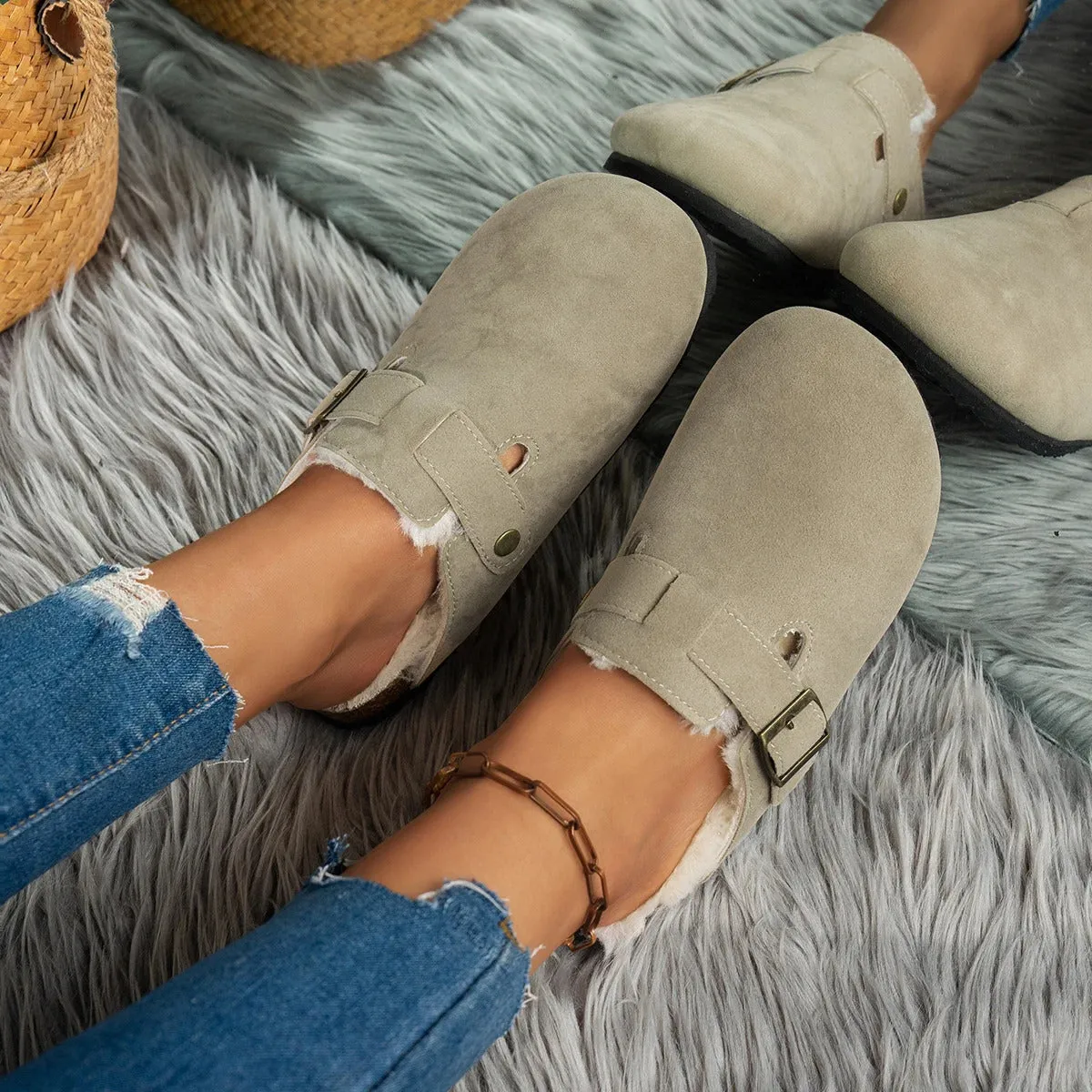 Comwarm Fur Lined Clogs for Women Men Winter Fuzzy Cork Slippers Fur Cork Mules Short Plush House Cork Shoes Winter Zuecos Mujer