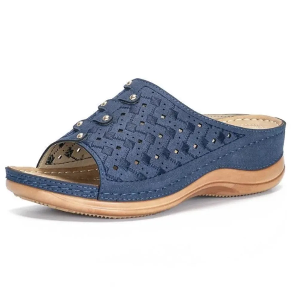 Simple and comfortable sandals