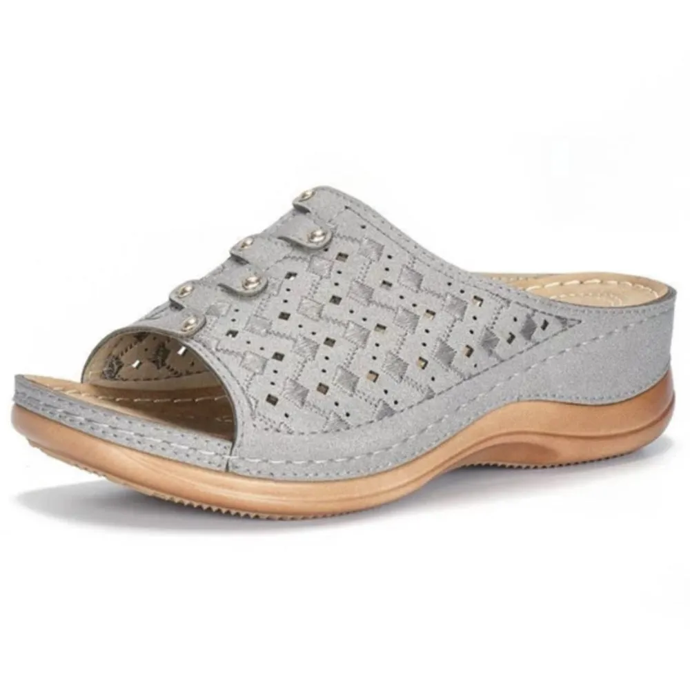 Simple and comfortable sandals