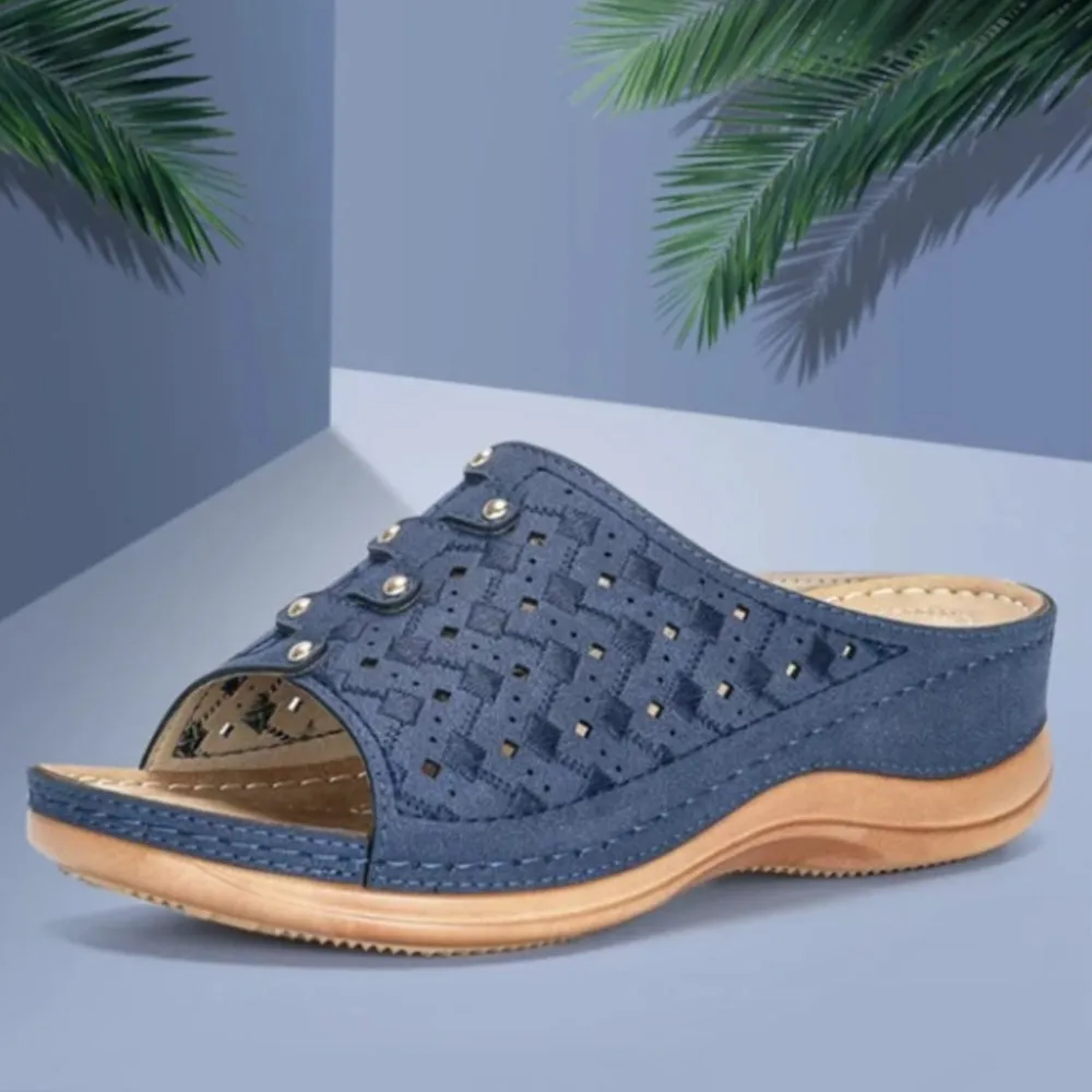 Simple and comfortable sandals